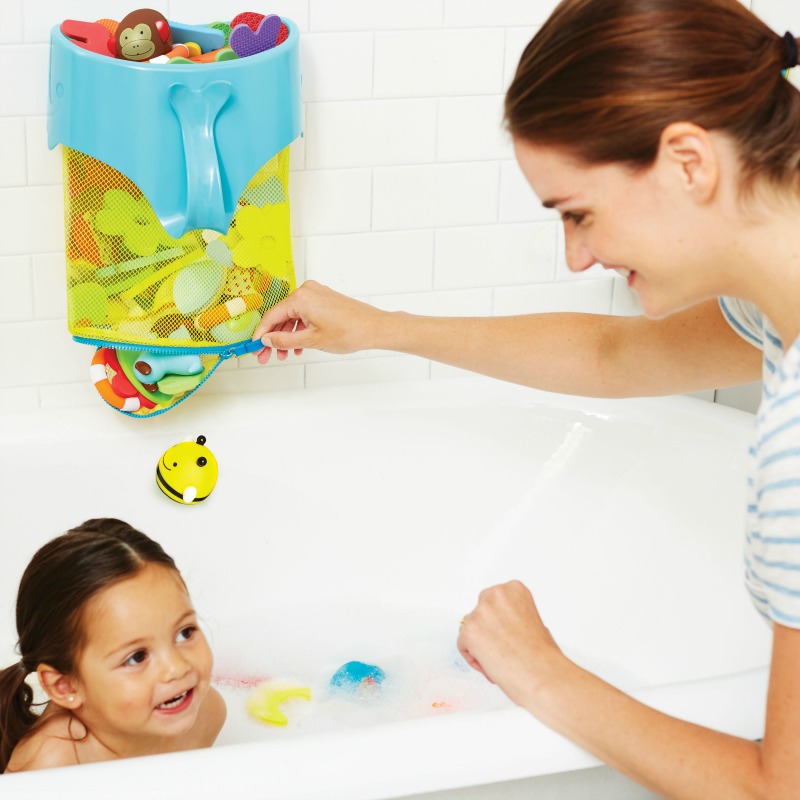02_Moby_Bath_Scoop_LH.jpg