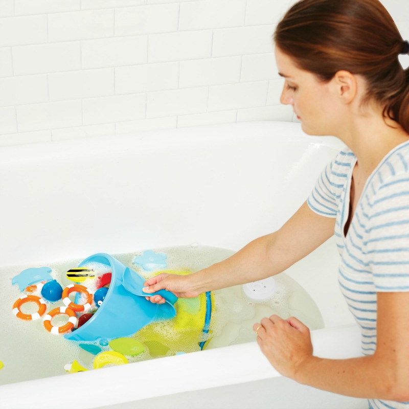 06_Moby_Bath_Scoop_LH.jpg