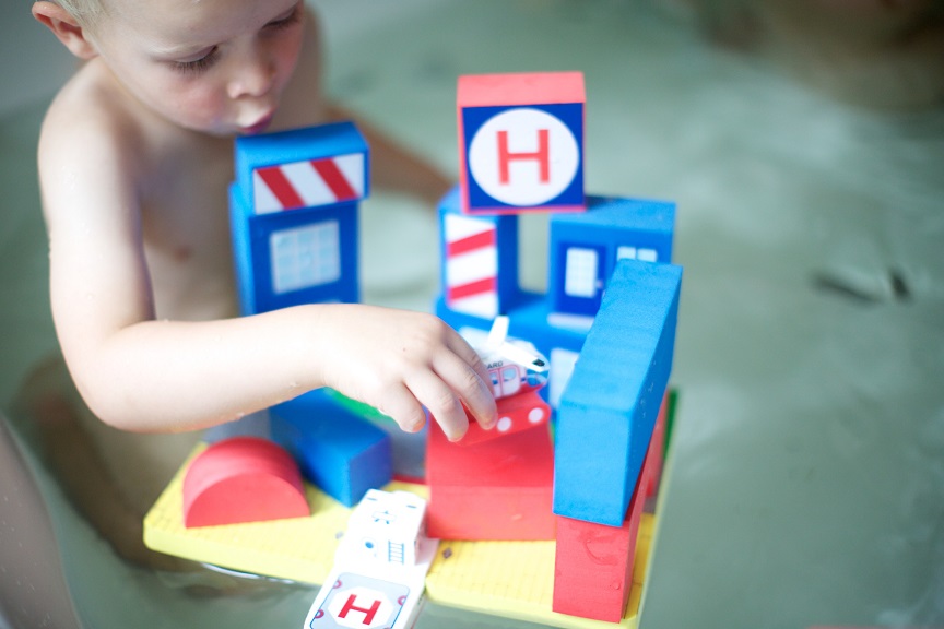 1322083-Just_Think_Toys-coast-guard-d.jpg