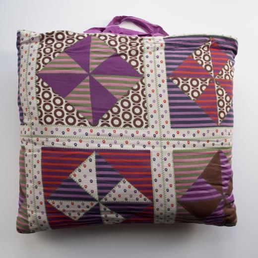 BabyteppePute-Rose-Square-Quilt-579602-493711.jpg
