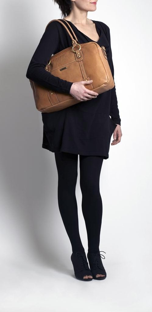 Elizabeth-TAN-520228-139862.jpg
