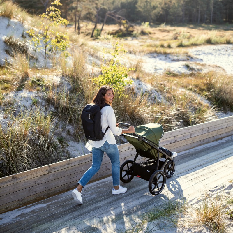 Large-Thule_Urban_Glide_2_LS_Details_Cypress_Green_10101944-21.jpg