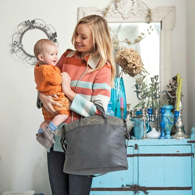 Lifestyle_GRACE_FELTPU_GREY1.jpg