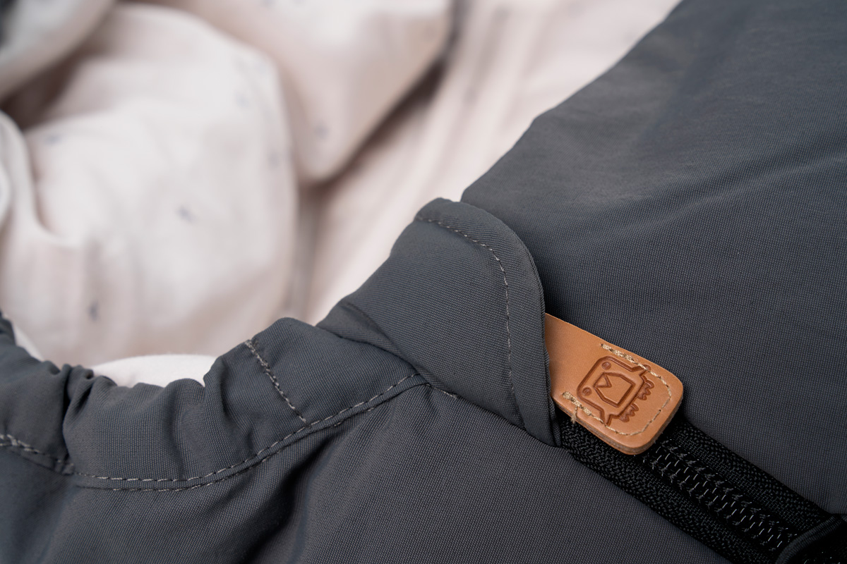 Voksi_Explorer_Grey-Star_Function_Zipper_Chin-protector.jpg