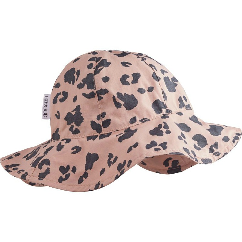 cap-LW12693-0252_Leo_rose.jpg