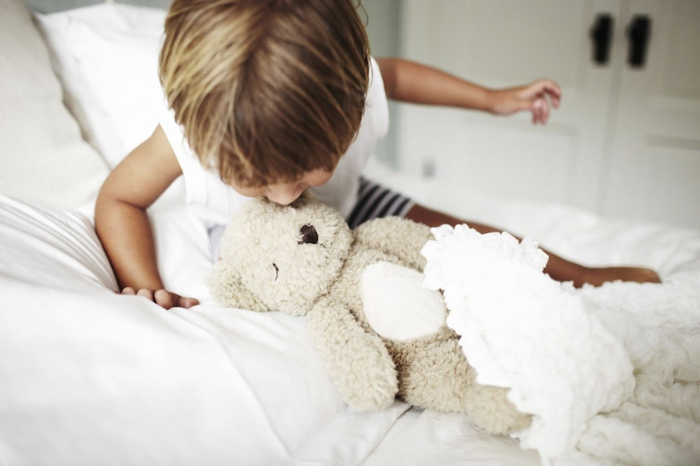 cloud-b-glow-cuddles-bear-4.jpg