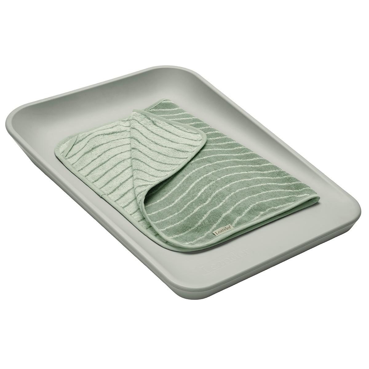 510807-69_Leander-Topper-Sage-green_1200x1200_1