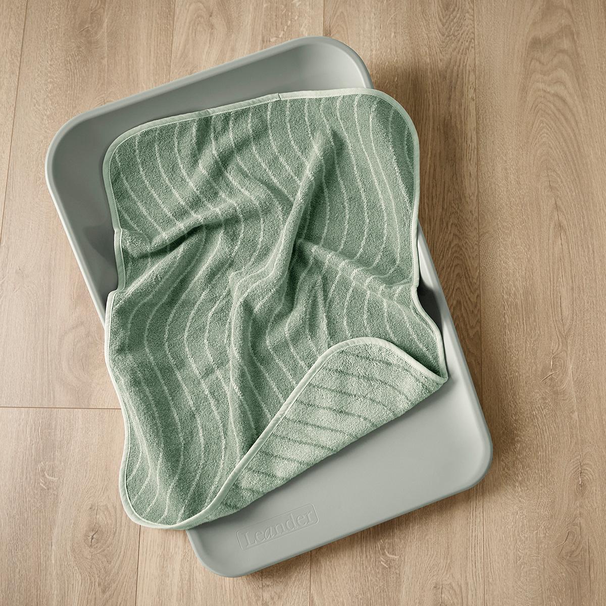 510807-69_Leander-Topper-Sage-green_1200x1200_3