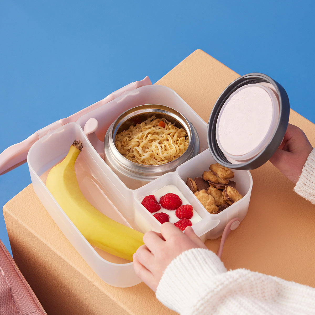 b.box-lunchbox-blush-5.jpg