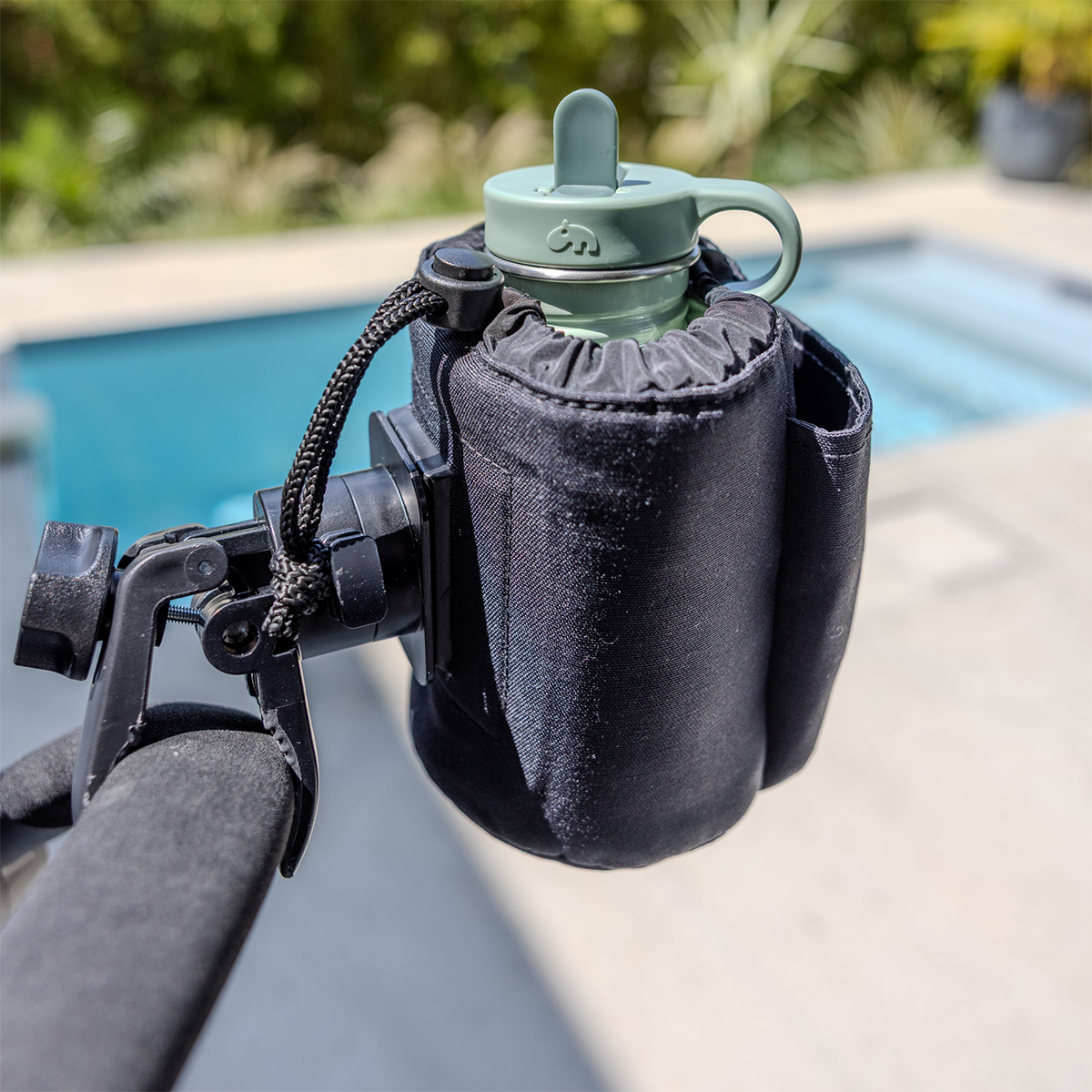 ezimoov-cup-holder-2.png