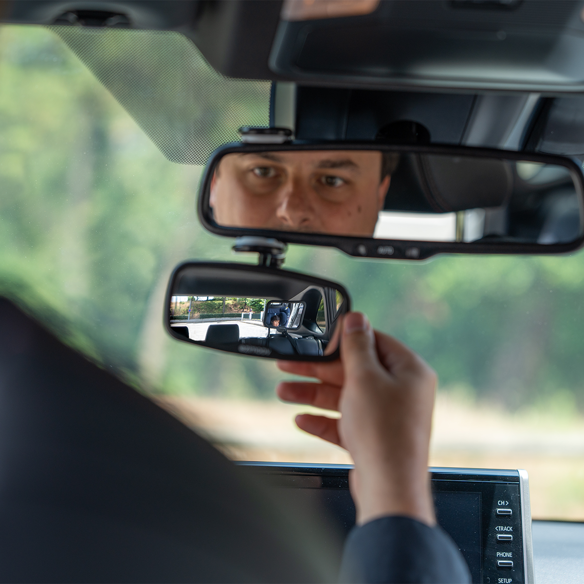 ezimoov-mirror-square-1106-3.png